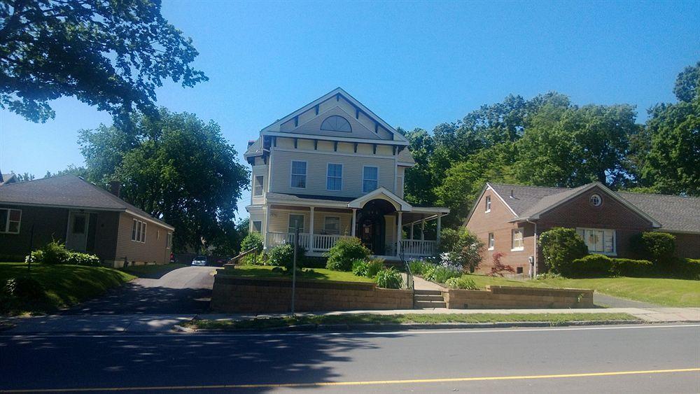 Naomi'S Inn Bed & Breakfast Springfield Εξωτερικό φωτογραφία